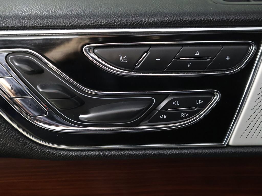 Used 2021 Lincoln Navigator L Reserve w/ Luxury Package AWD/4WD image 41