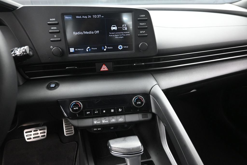 Used 2025 Hyundai Elantra Sport FWD image 17