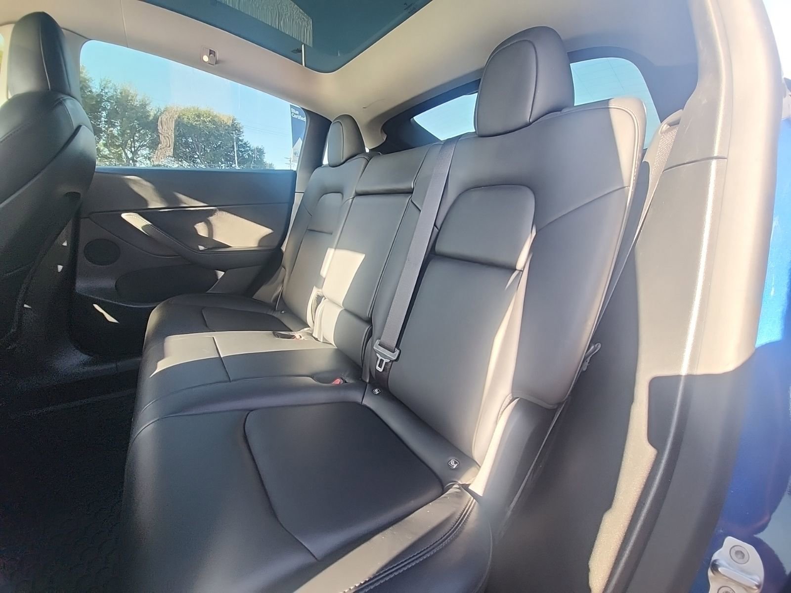 Used 2022 Tesla Model Y Performance image 10