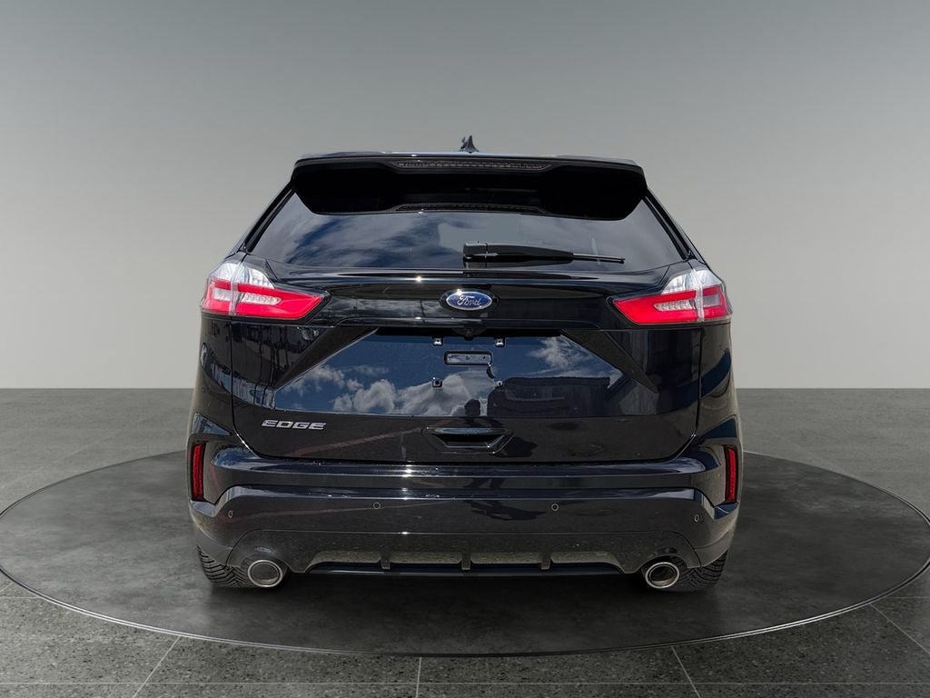 Used 2020 Ford Edge ST-Line w/ Cold Weather Package AWD/4WD image 8