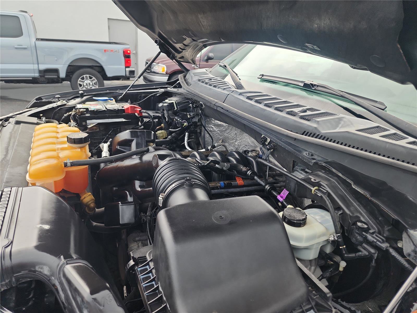 Used 2016 Ford F150 XLT image 14