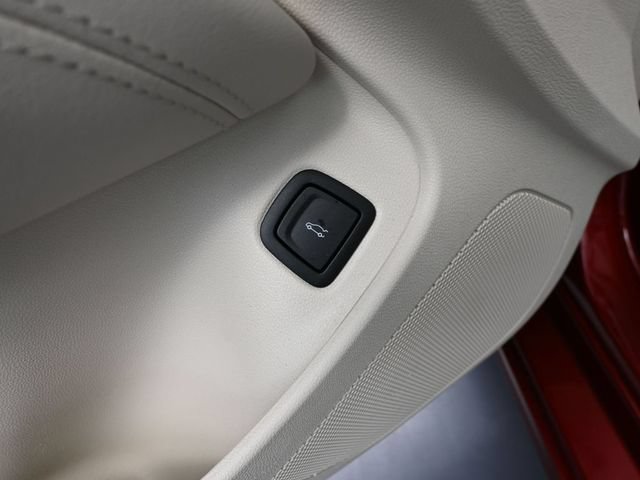 Used 2021 Cadillac CT4 Premium Luxury RWD image 16