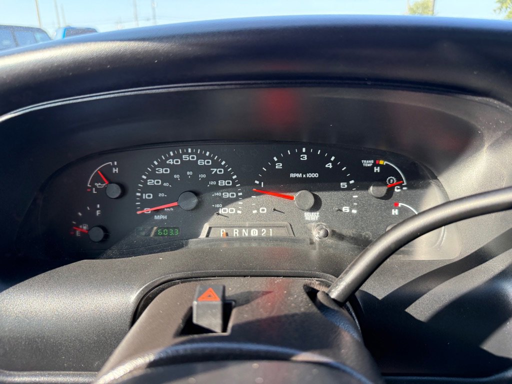 Used 2005 Ford Excursion XLT image 29