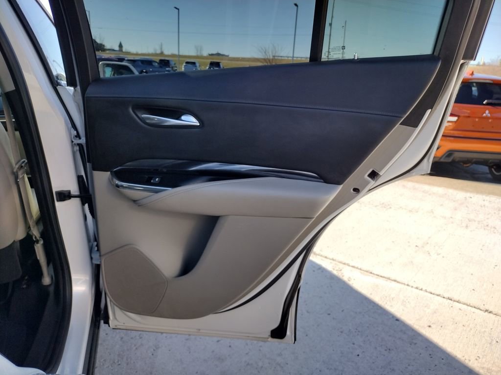 Used 2019 Cadillac XT4 Luxury AWD/4WD image 22