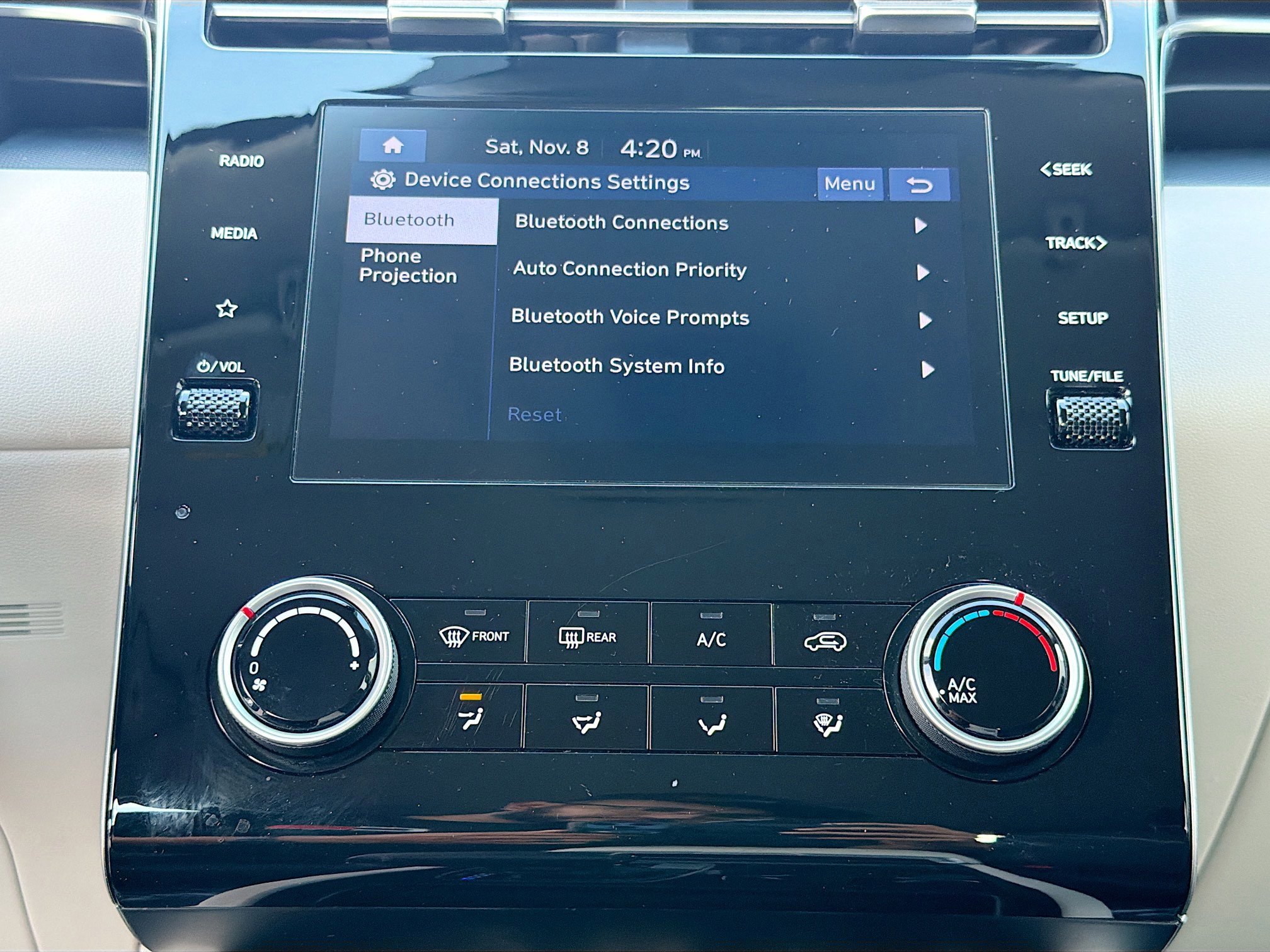 Used 2023 Hyundai Tucson SE image 30