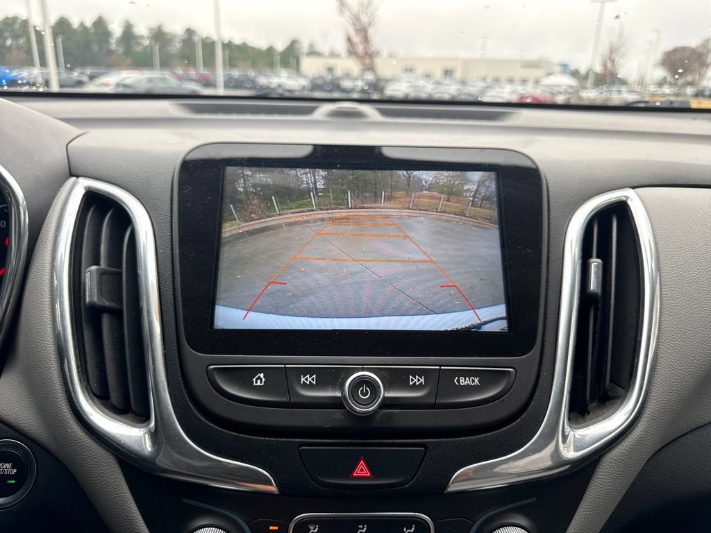 Used 2018 Chevrolet Equinox LT w/ Sun & Infotainment Package image 24