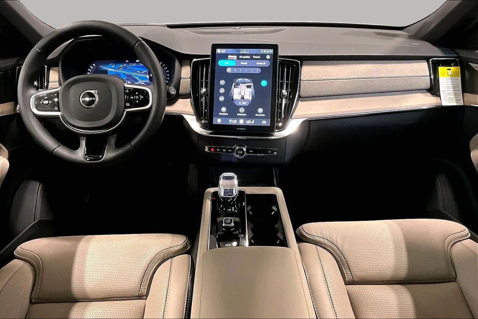 New 2026 Volvo XC90 B6 Ultra w/ Protection Package AWD/4WD image 7