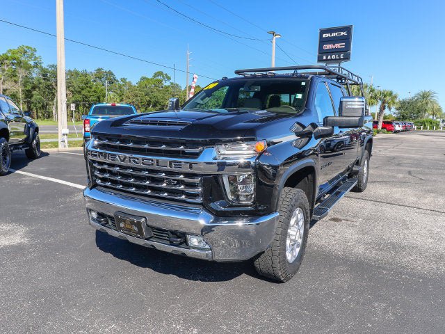 Used 2020 Chevrolet Silverado 2500 LTZ w/ LTZ Convenience Package AWD/4WD image 3