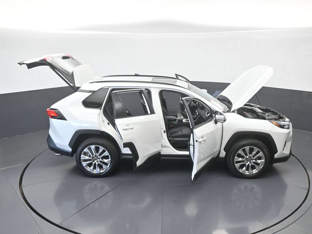 Used 2025 Toyota RAV4 XLE Premium FWD image 66