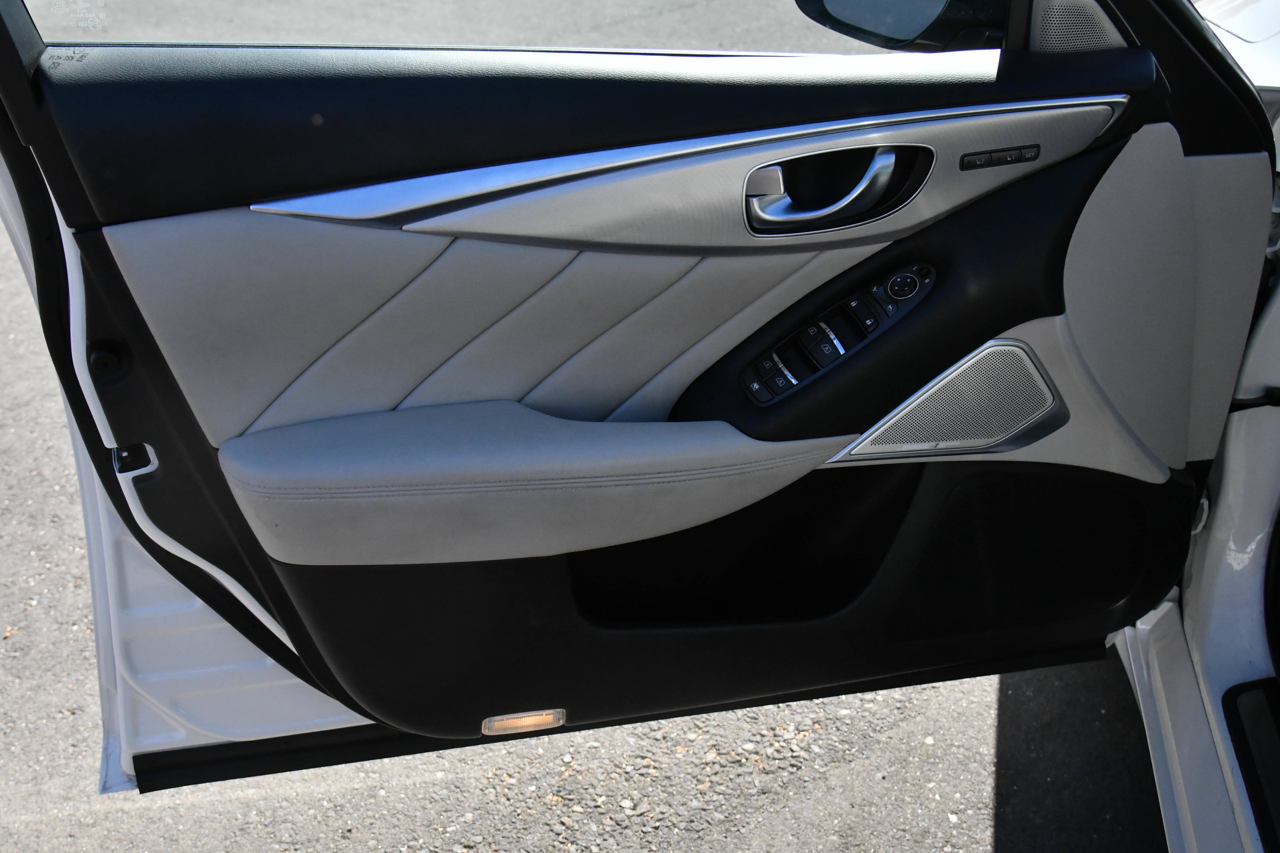 Used 2023 INFINITI Q50 Luxe RWD image 14