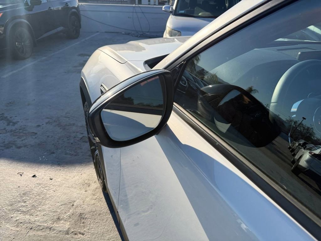 Used 2025 MAZDA CX-70 Plug-In Hybrid w/ Premium Plus image 33