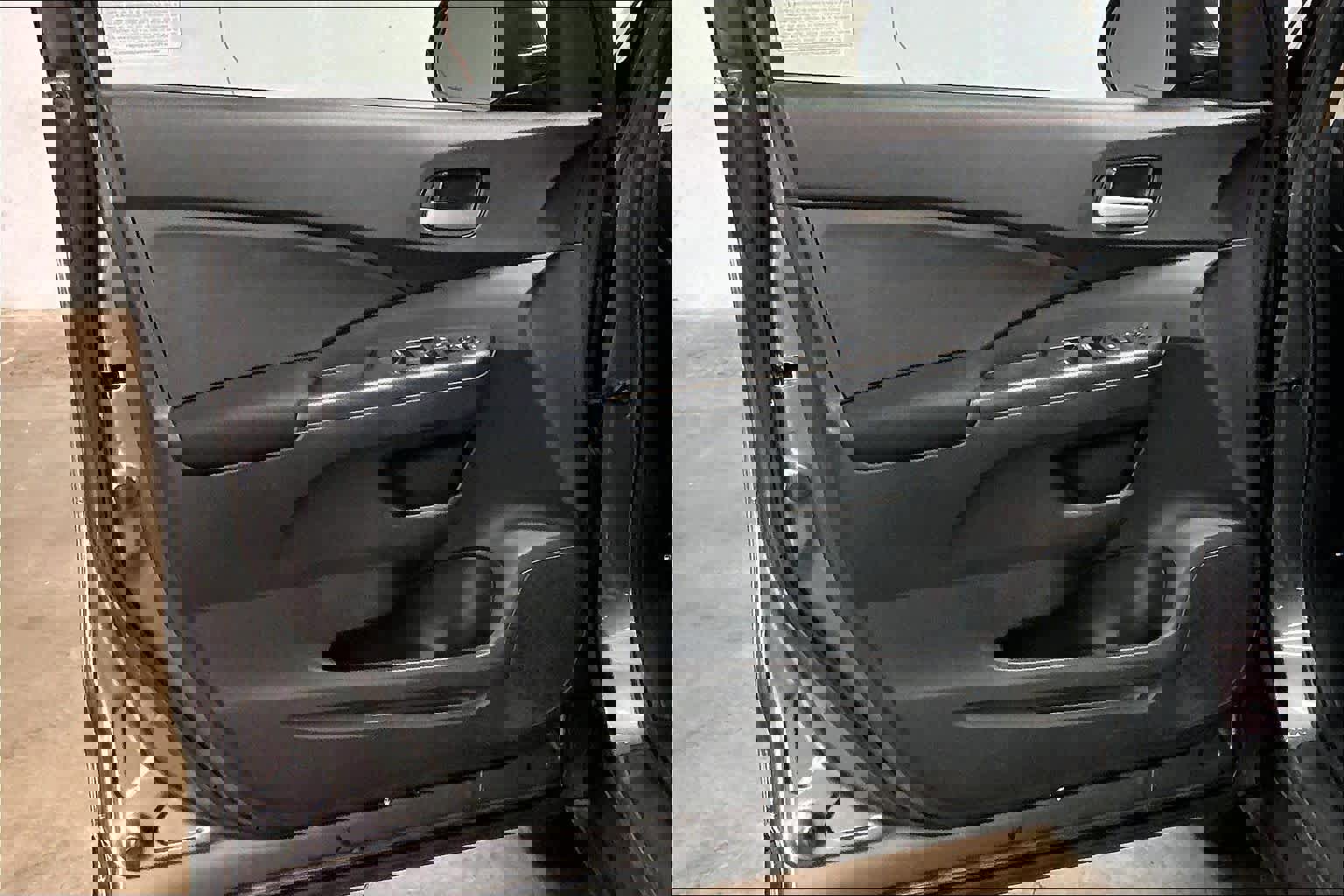 Used 2016 Honda CR-V LX image 24