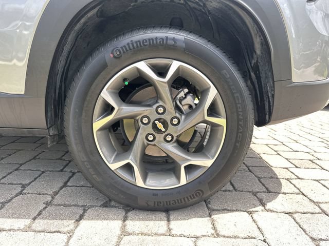 Used 2024 Chevrolet Trax LT FWD image 11