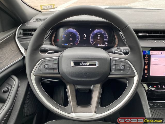 New 2026 Jeep Grand Cherokee Altitude AWD/4WD image 17