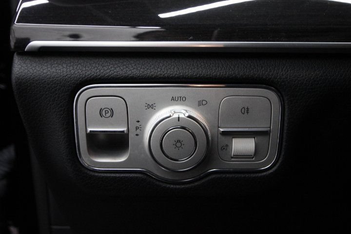 Used 2021 Mercedes-Benz GLE 350 image 17