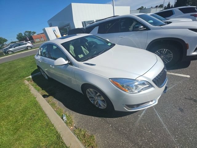 Used 2017 Buick Regal Premium w/ Driver Confidence Package #1