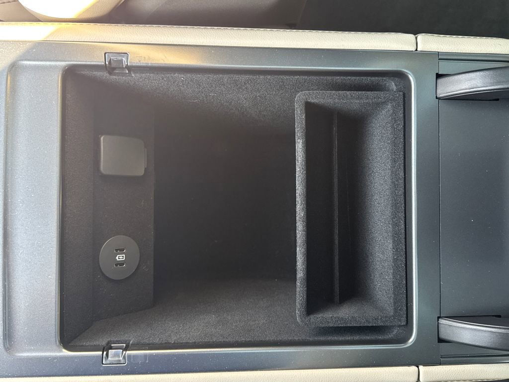 Used 2025 Lincoln Nautilus Premier w/ Equipment Group 102A AWD/4WD image 26