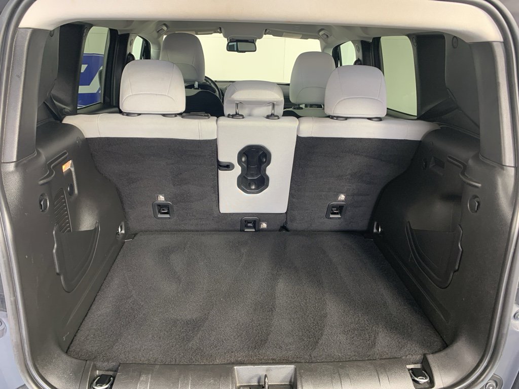 Used 2022 Jeep Renegade Latitude w/ Convenience Group AWD/4WD image 35