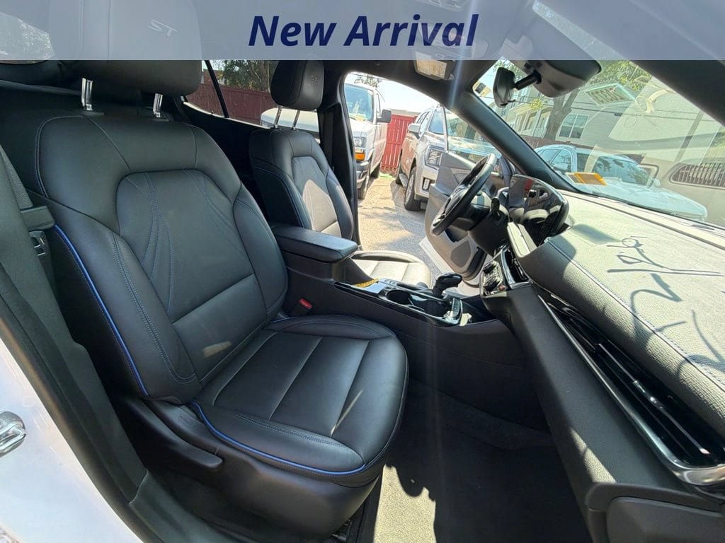 Certified 2024 Buick Envista Sport Touring w/ Convenience I Package FWD image 4