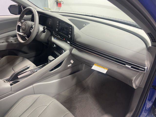 New 2026 Hyundai Elantra Sport image 23