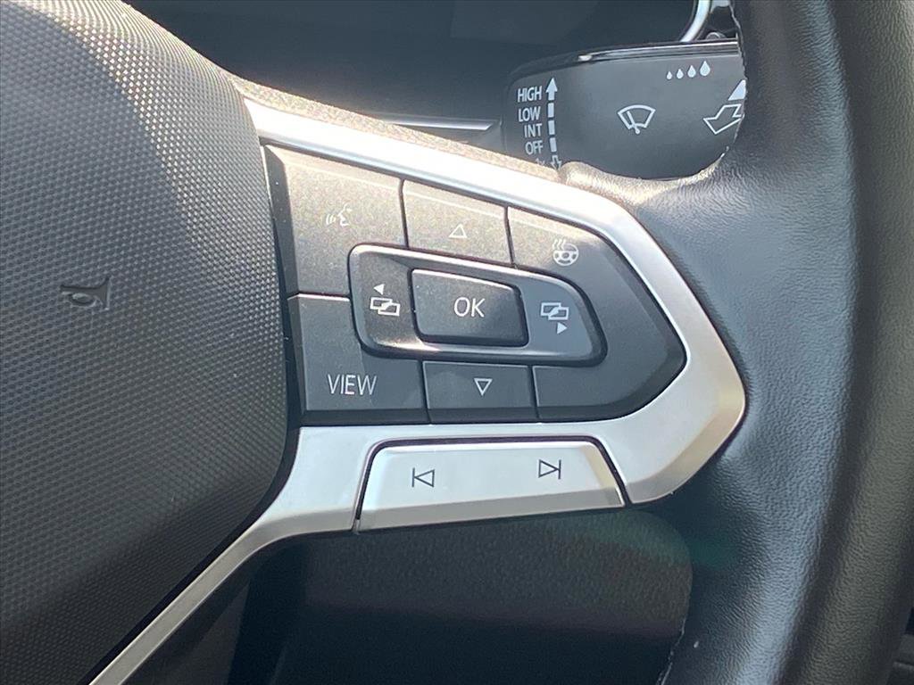 Certified 2023 Volkswagen Jetta SEL image 7