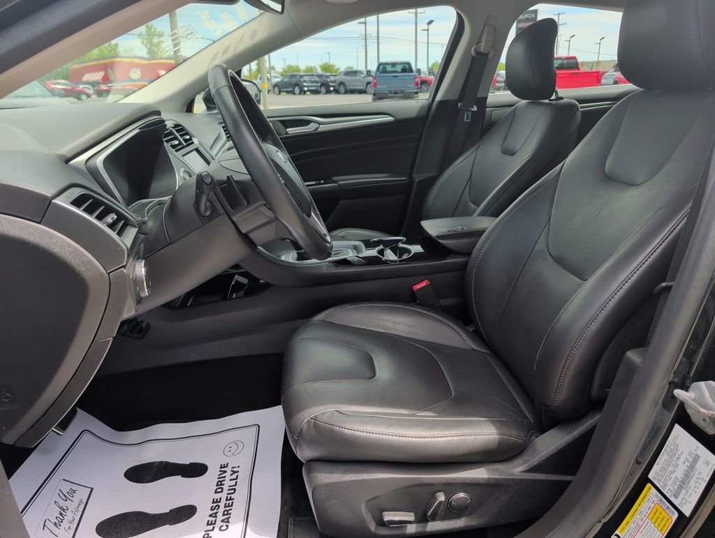 Used 2014 Ford Fusion Titanium FWD image 8