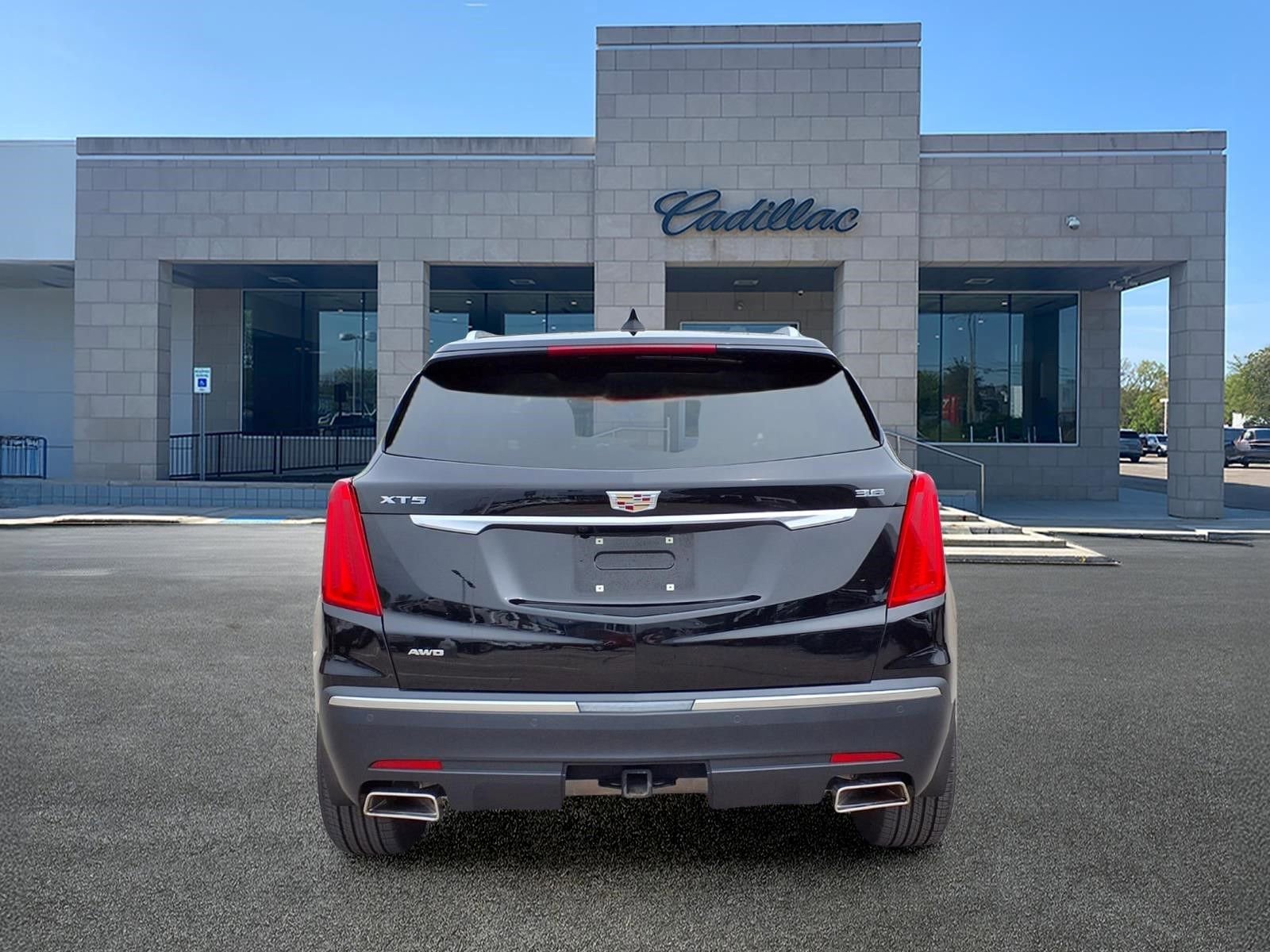 Used 2019 Cadillac XT5 Luxury AWD/4WD image 6