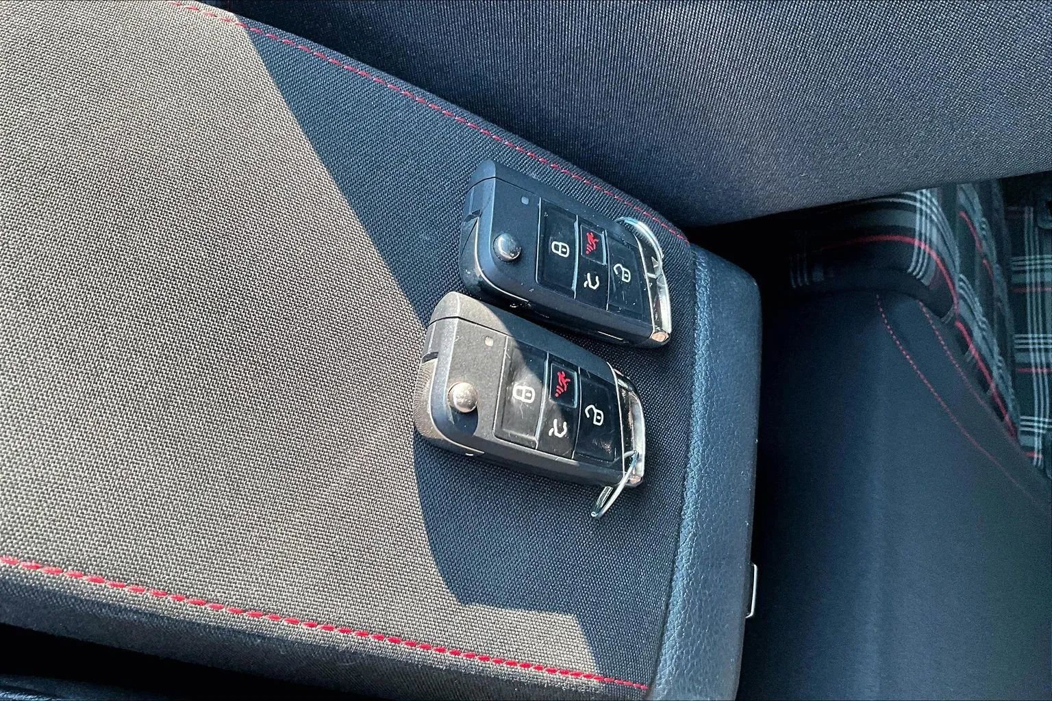 Used 2017 Volkswagen GTI Sport image 10