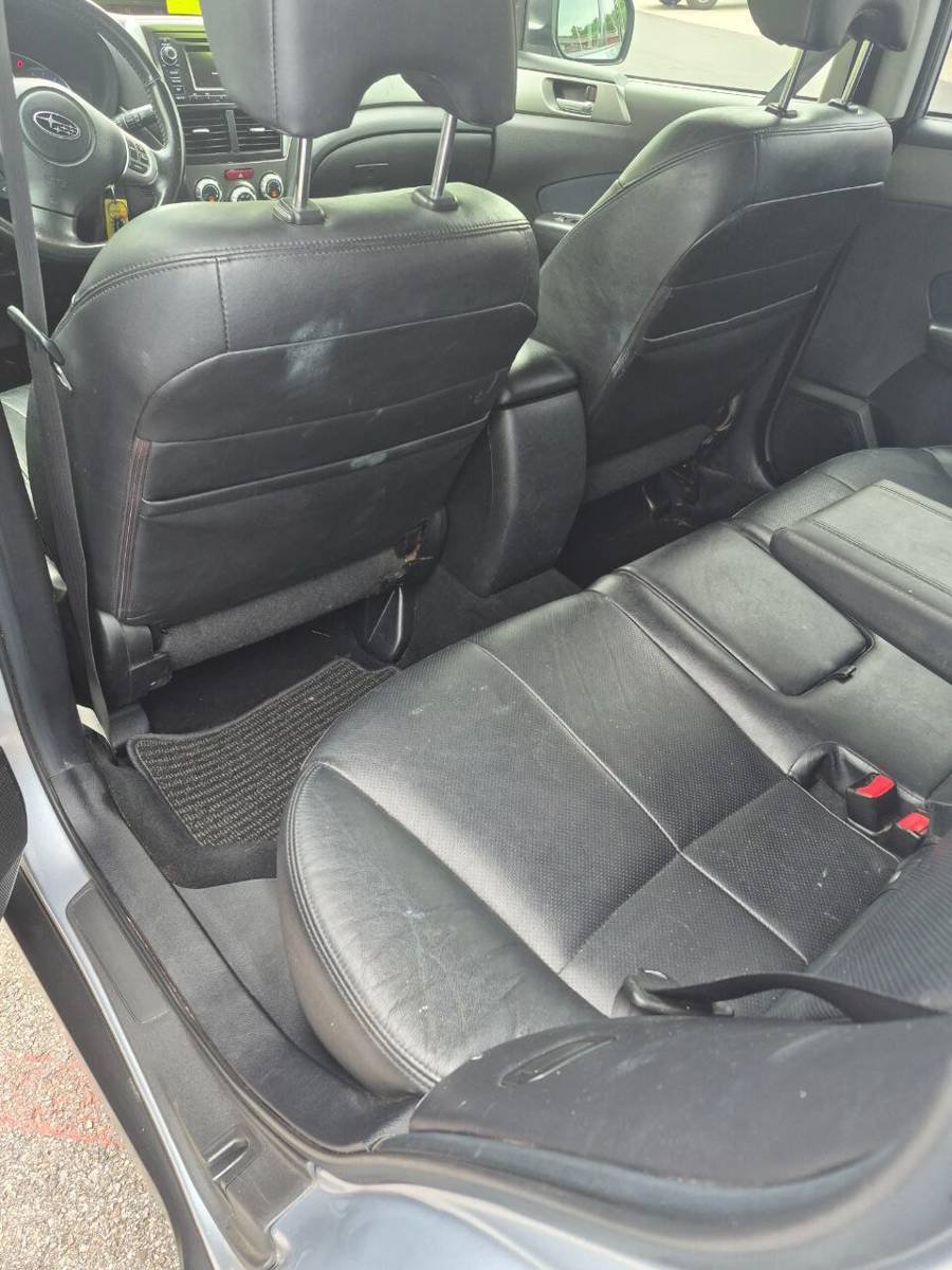 Used 2013 Subaru Forester 2.5X Limited AWD/4WD image 11