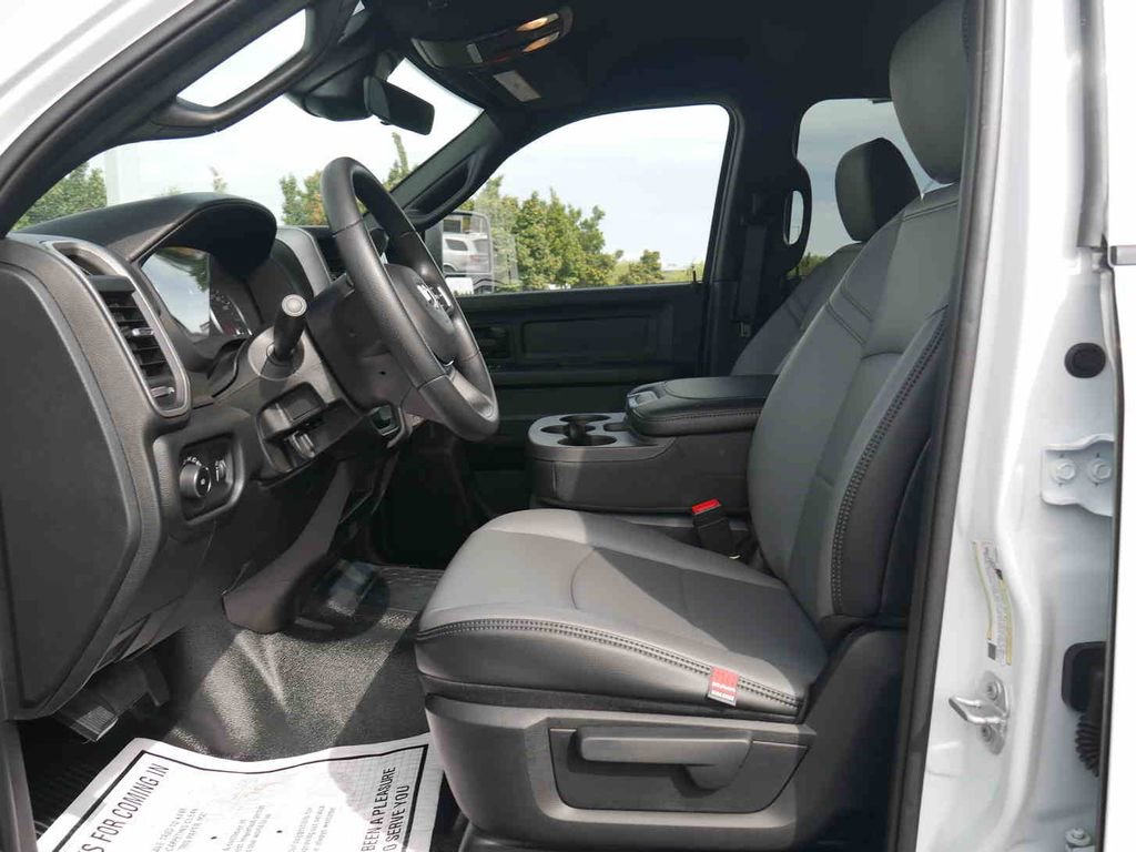 New 2026 RAM 5500 Tradesman image 24