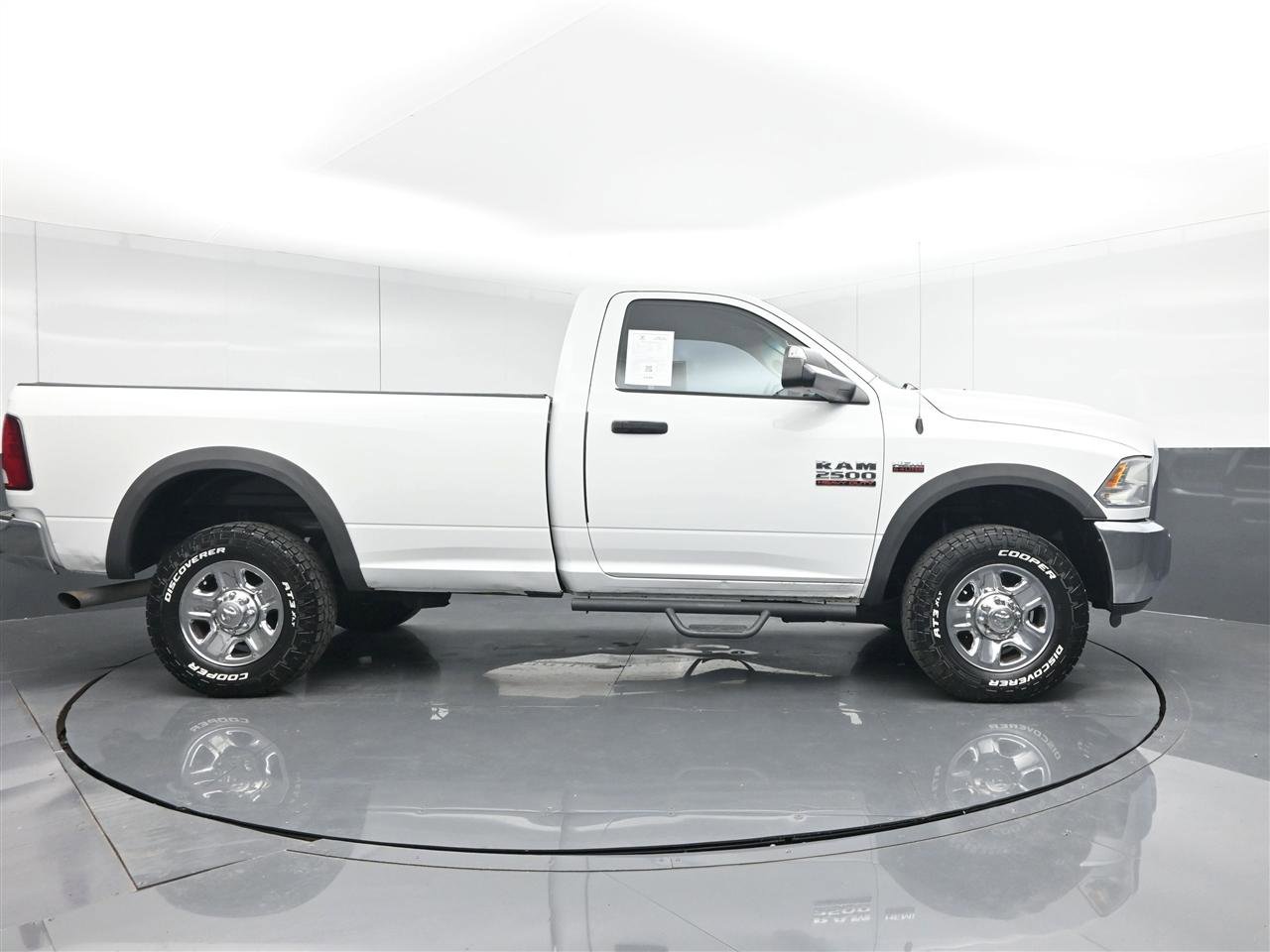 Used 2017 RAM 2500 Tradesman w/ Chrome Appearance Group image 4