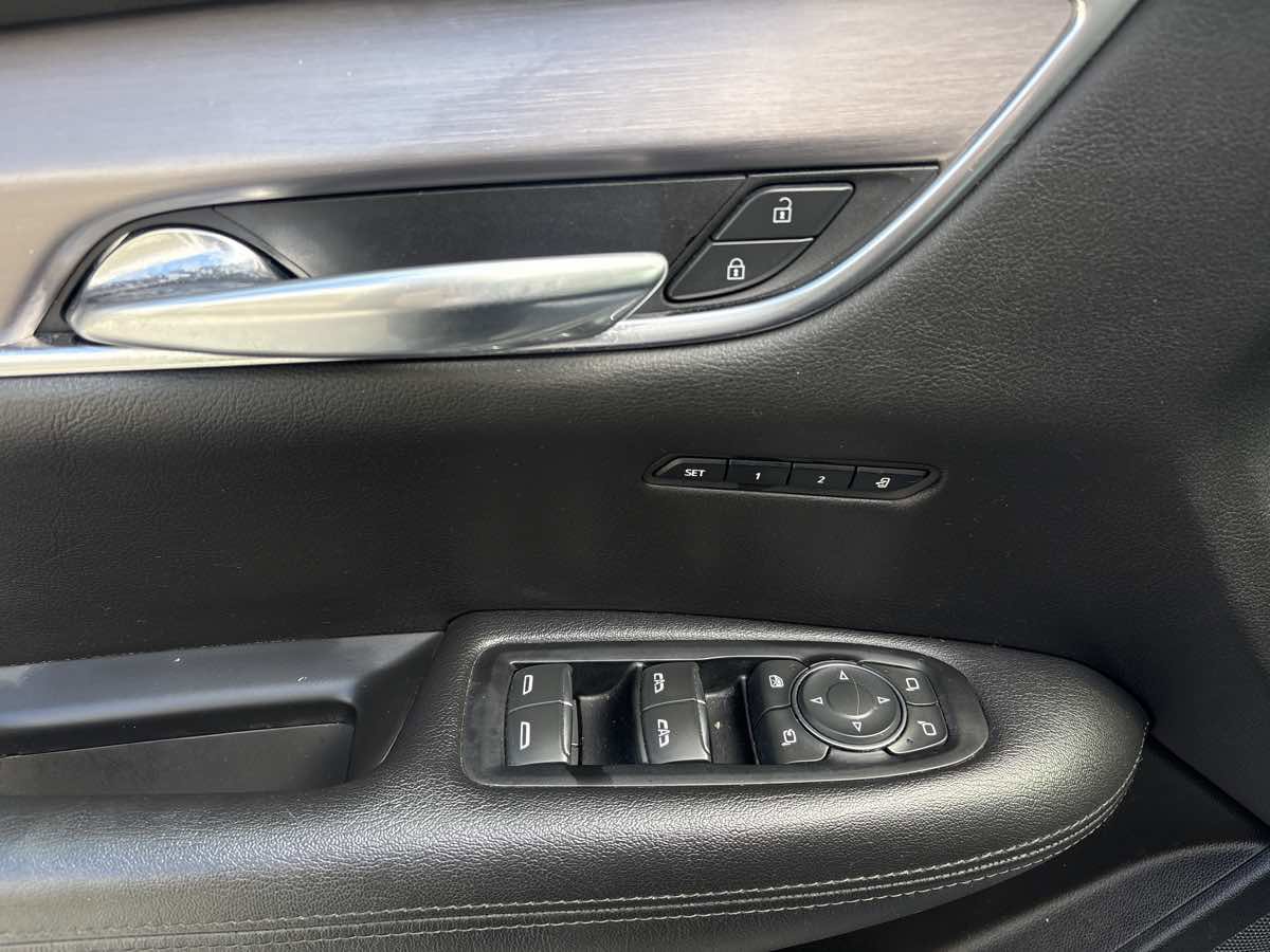 Used 2019 Cadillac XT5 Luxury image 24