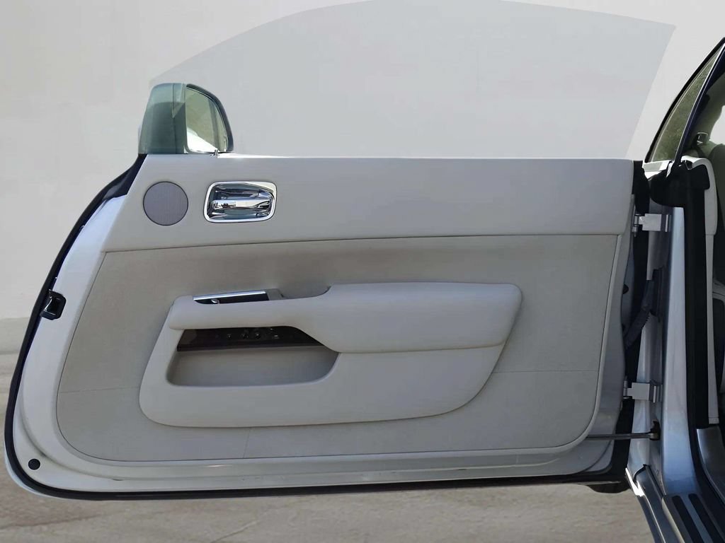 Certified 2014 Rolls-Royce Wraith RWD image 8