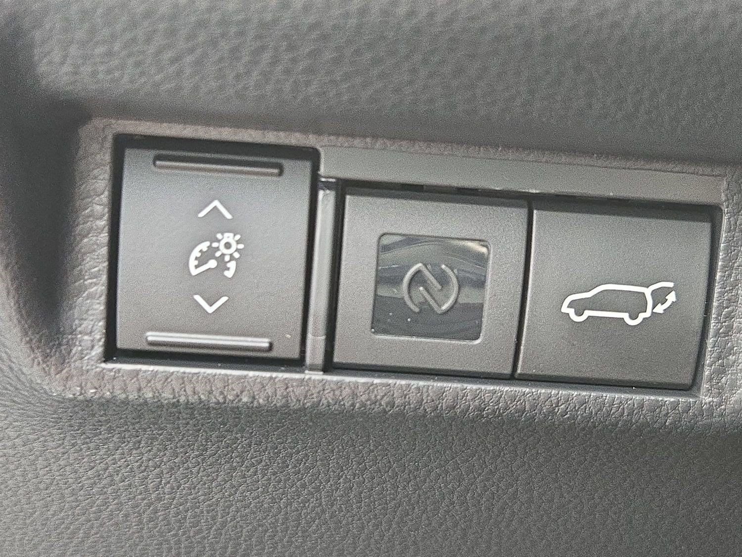 New 2026 Toyota RAV4 XSE w/ Panoramic Sun Roof Package AWD/4WD image 25