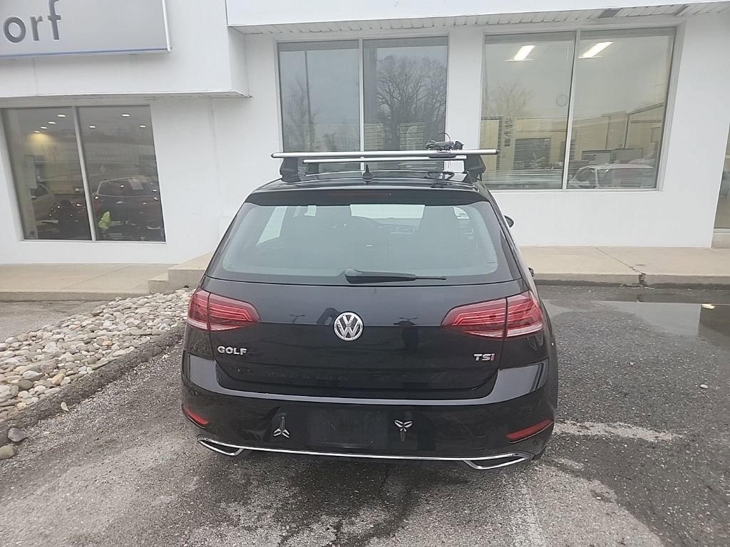 Used 2018 Volkswagen Golf SE image 4