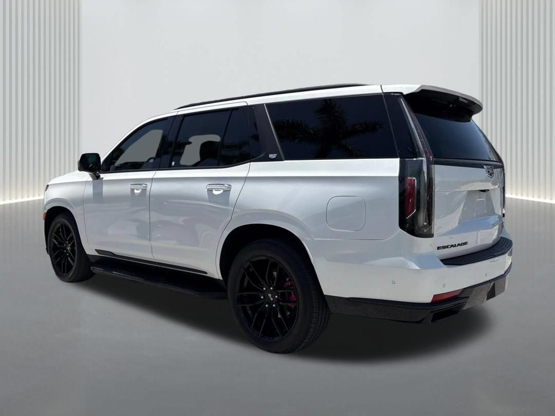 Certified 2022 Cadillac Escalade Premium Luxury w/ Performance Package AWD/4WD image 9
