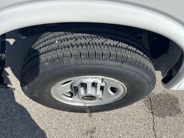 New 2026 GMC Savana 2500 Work Van image 10