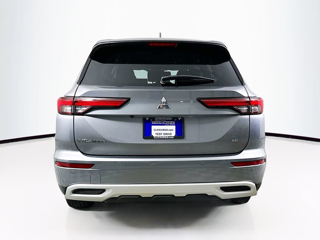 Used 2023 Mitsubishi Outlander SE FWD image 15