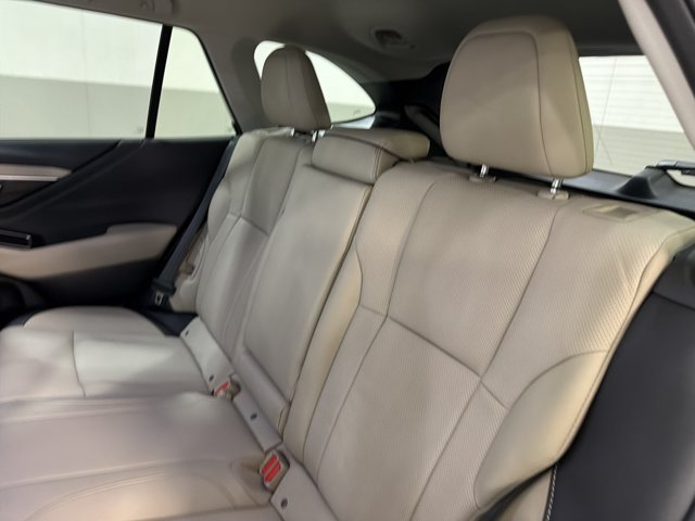 Used 2025 Subaru Outback Limited AWD/4WD image 21