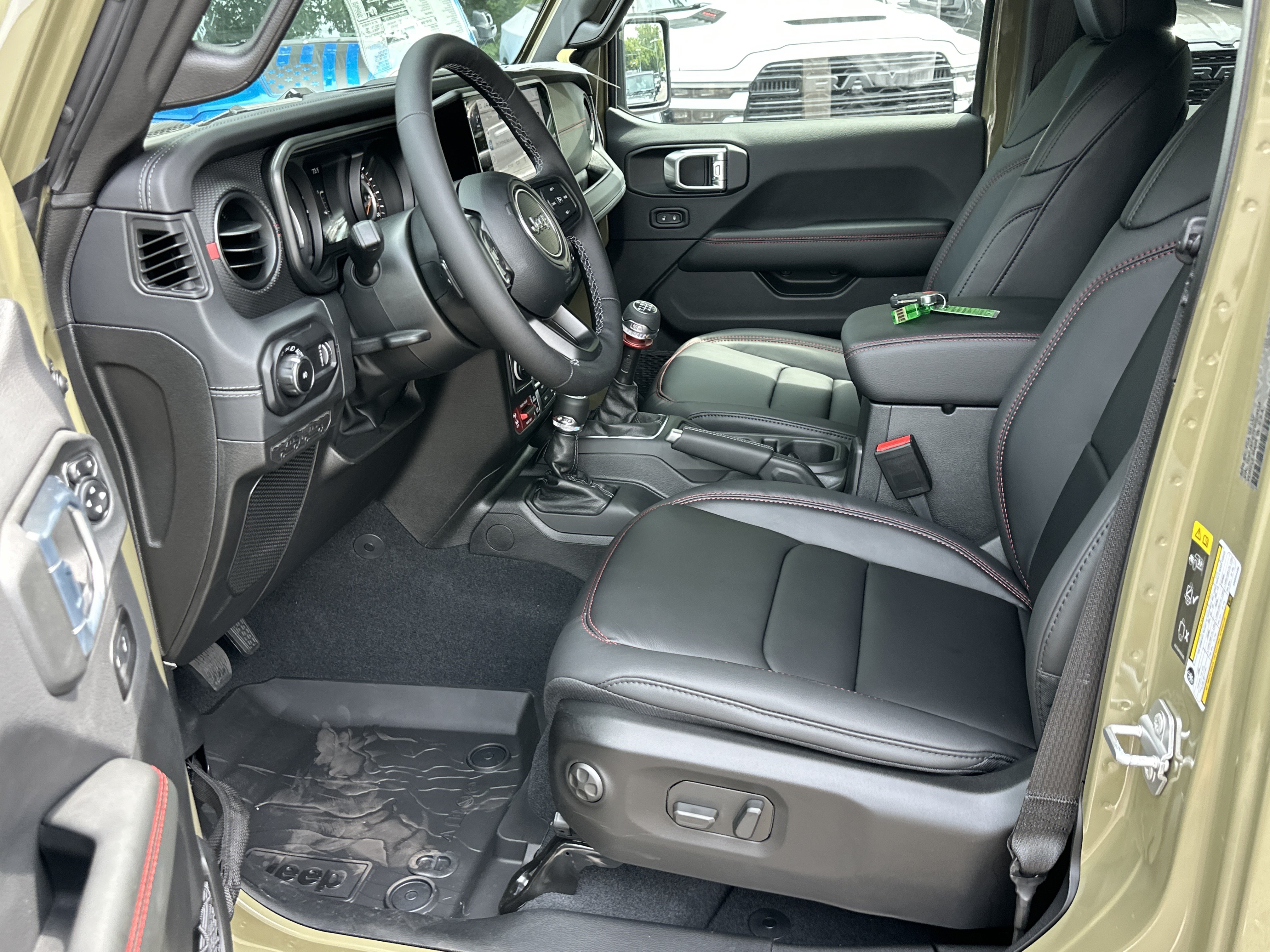 New 2027 Jeep Wrangler Unlimited Rubicon AWD/4WD image 28
