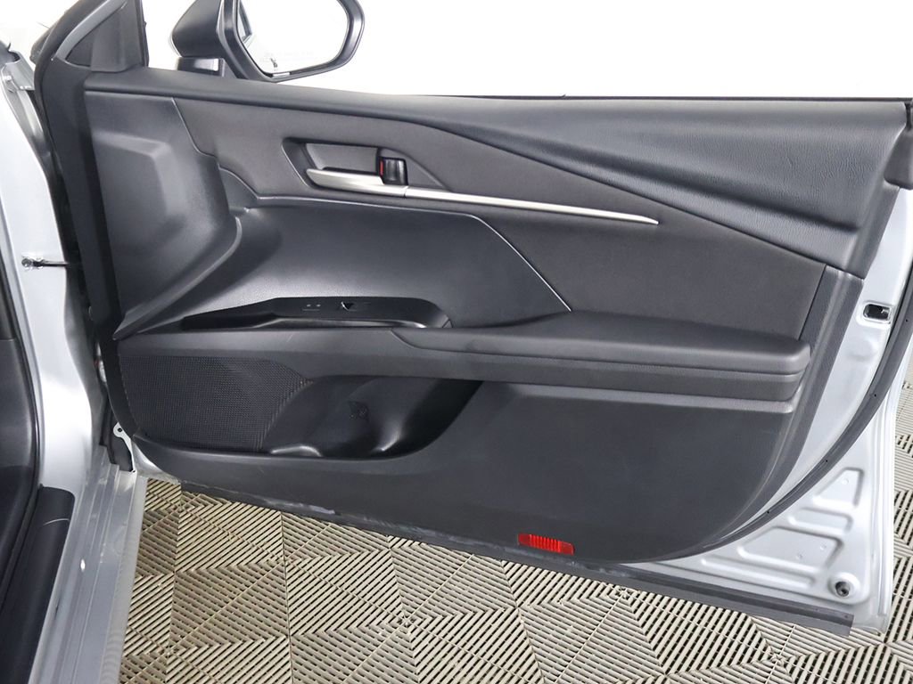 Used 2025 Toyota Camry LE FWD image 20