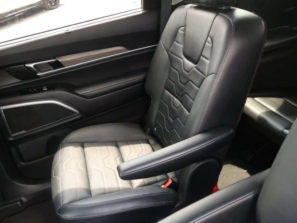 Certified 2022 Kia Telluride SX w/ SX Prestige Package AWD/4WD image 15