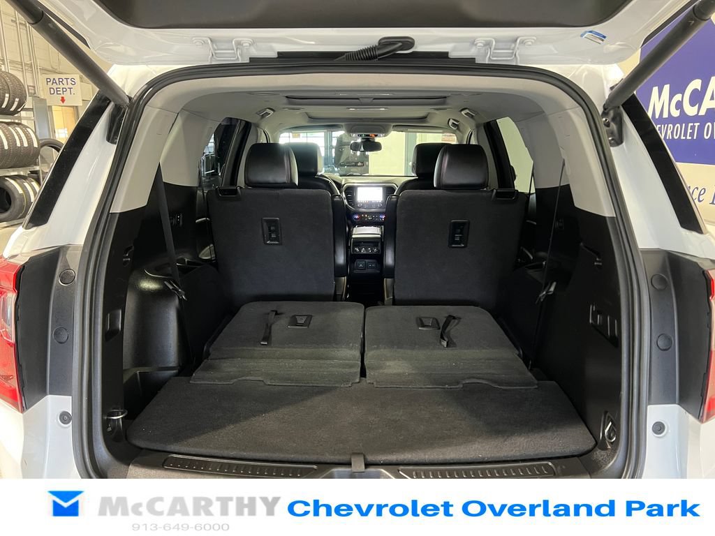 Used 2021 GMC Acadia AT4 w/ Technology Package AWD/4WD image 32