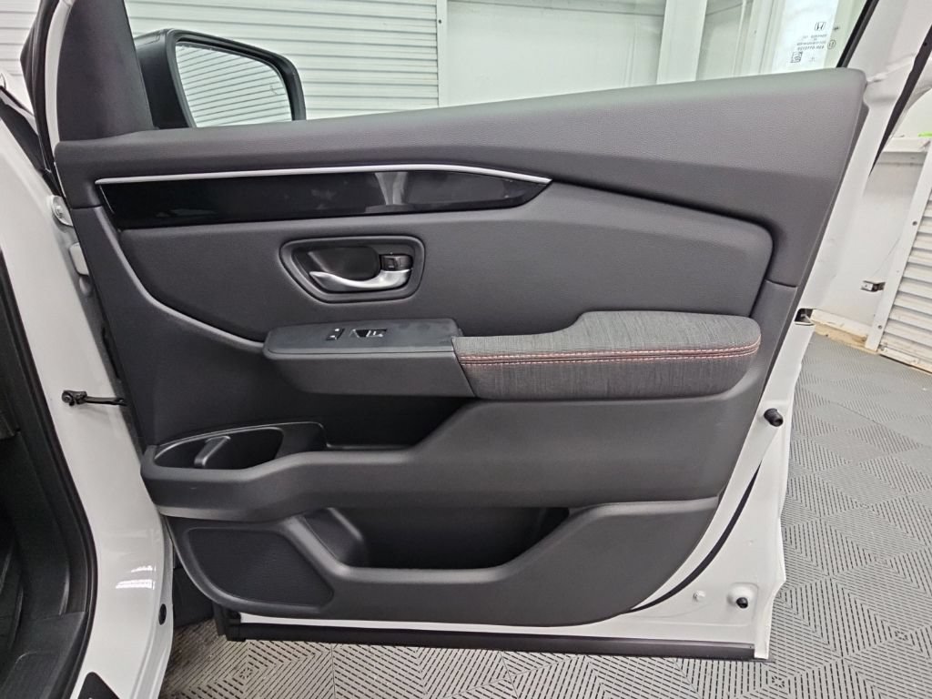 New 2026 Honda Pilot Sport image 40