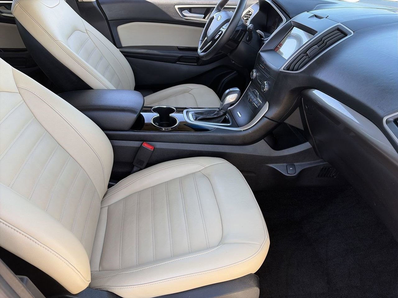 Used 2018 Ford Edge SEL w/ Equipment Group 201A image 9