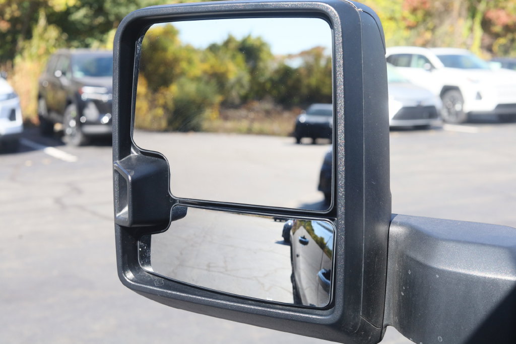 Used 2022 GMC Sierra 1500 Elevation w/ X31 Off-Road Package AWD/4WD image 4