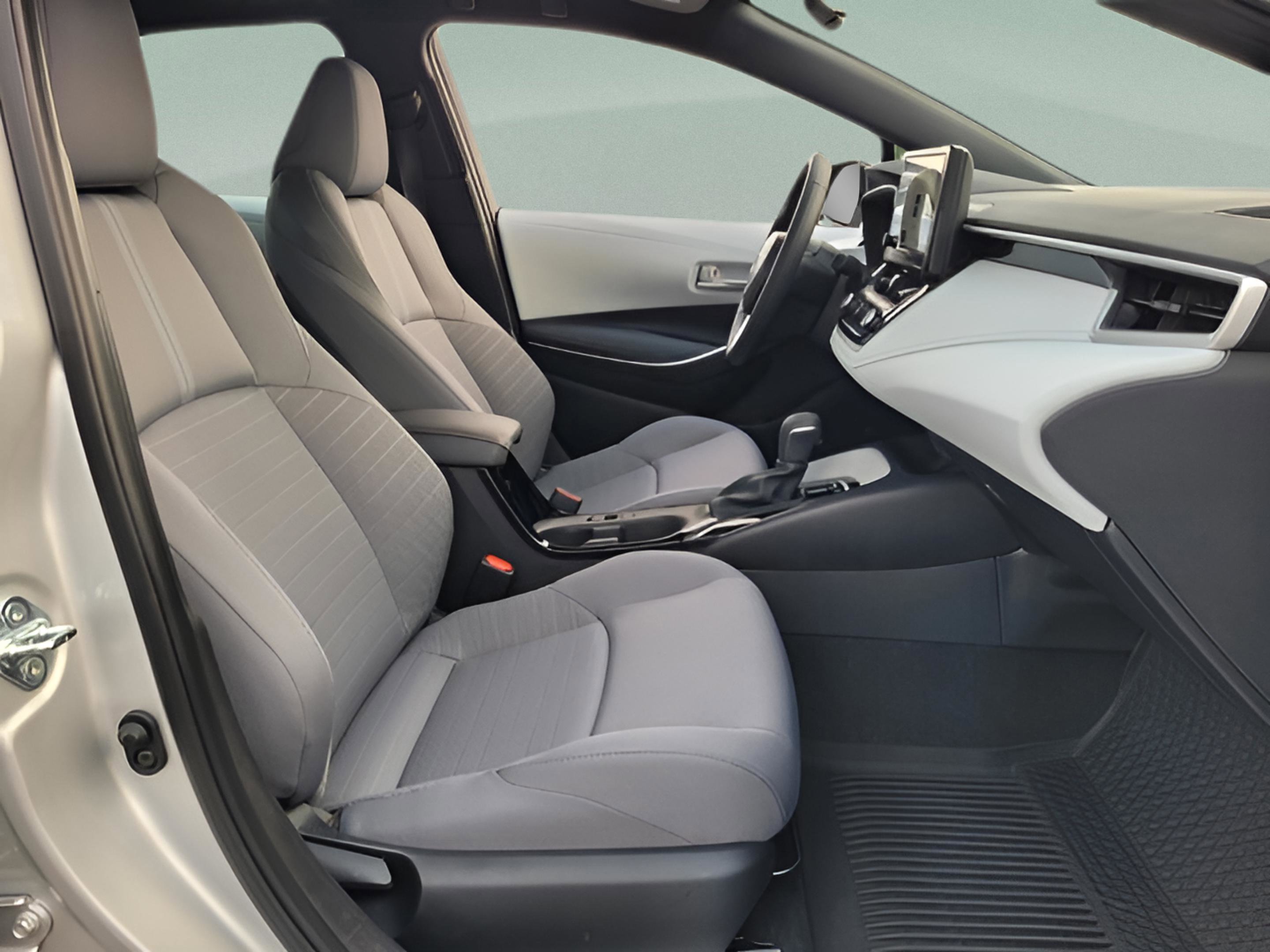 Certified 2025 Toyota Corolla SE image 15