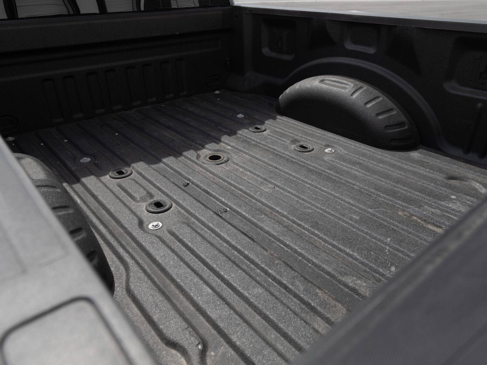 Used 2020 Ford F350 Limited AWD/4WD image 12