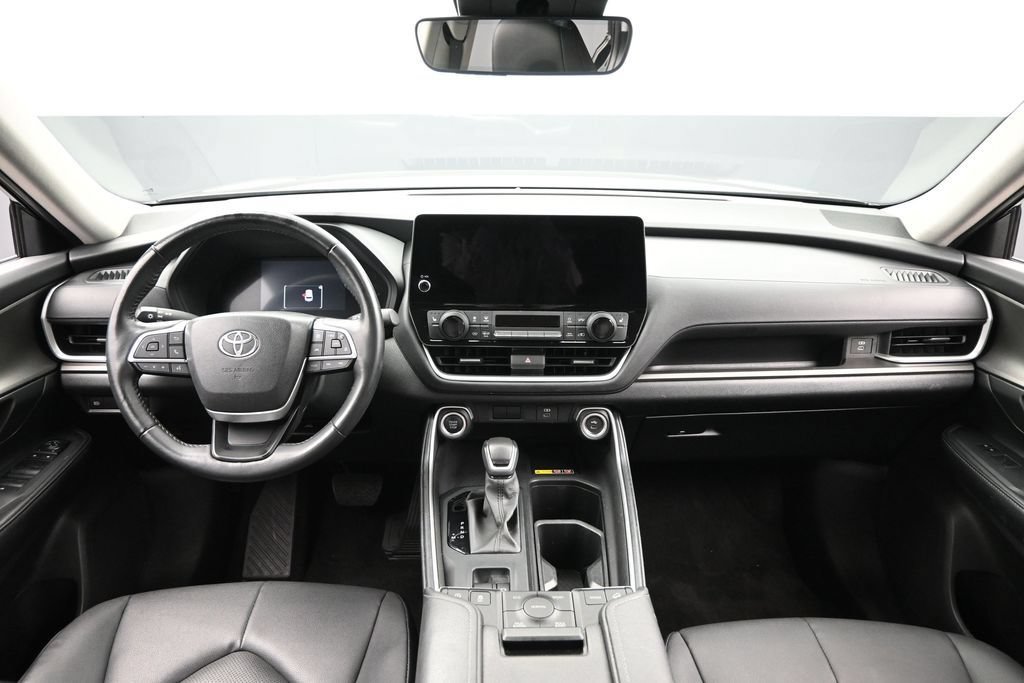Used 2024 Toyota Grand Highlander AWD image 22
