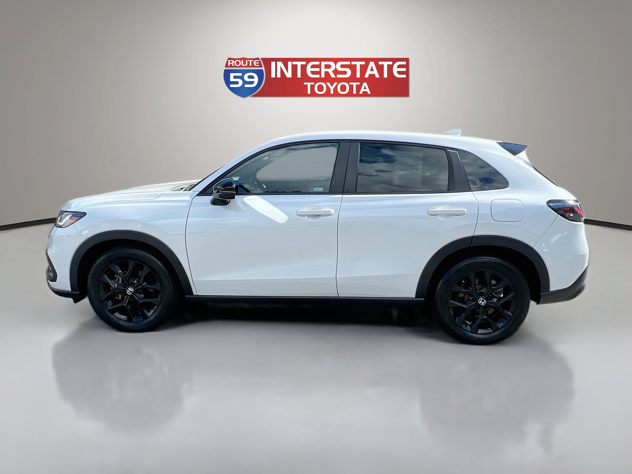 Used 2024 Honda HR-V Sport image 4